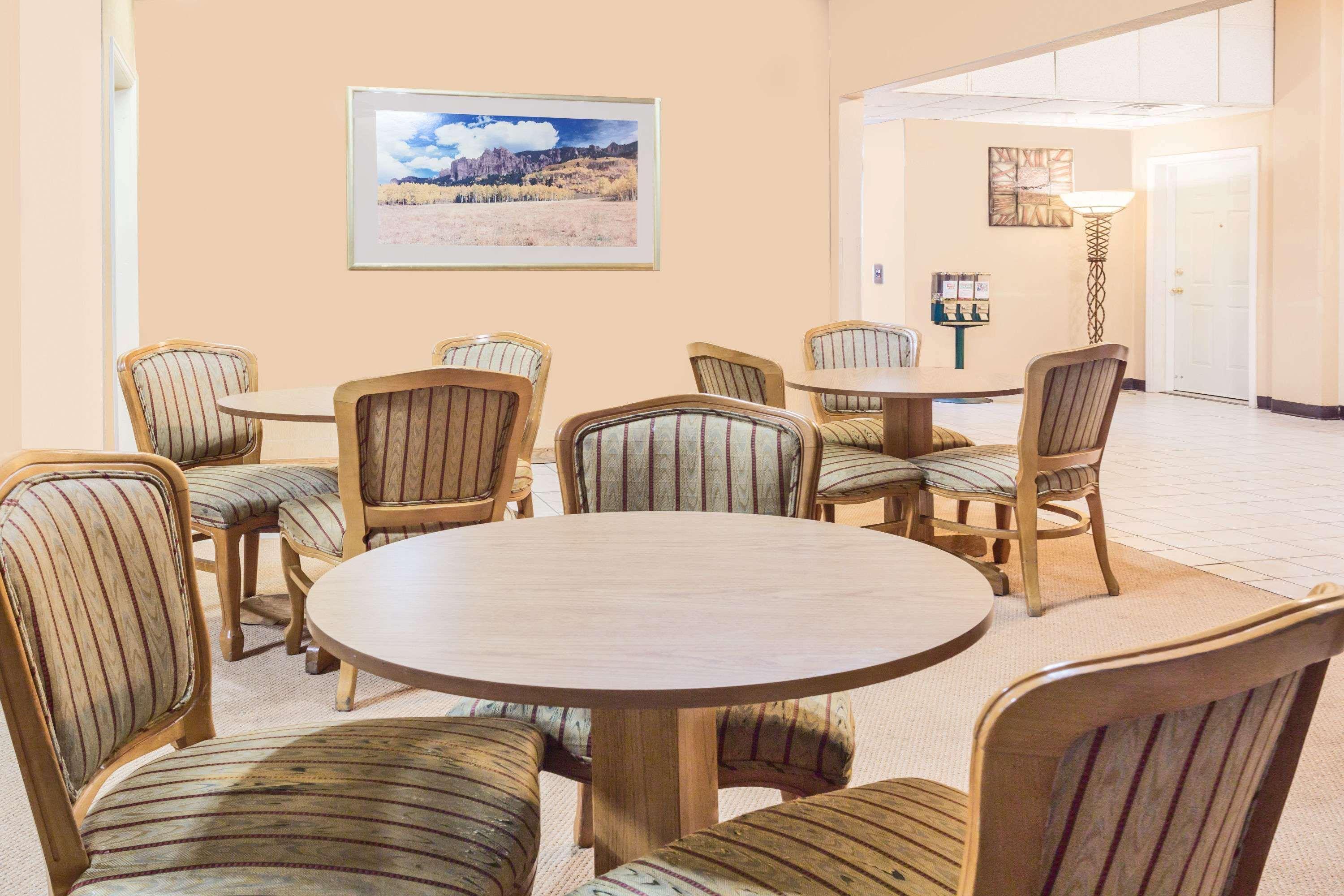 Hotel Super 8 By Wyndham Colo. Sprs. Garden Of The Gods Colorado Springs Exterior foto